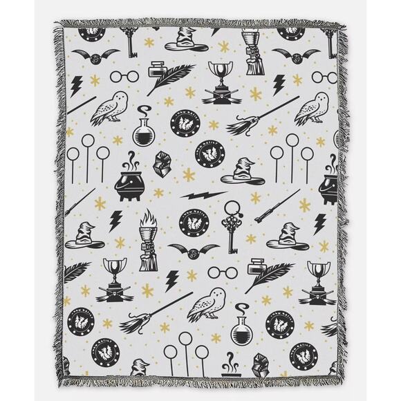 Hallmark Harry Potter™ Wizarding World™ Icons Knit Throw‎ Blanket - Picture 1 of 8